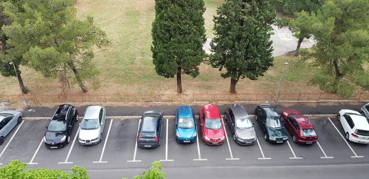 Renta stan- aprtman odmor Lägenhet Podgorica Exteriör bild